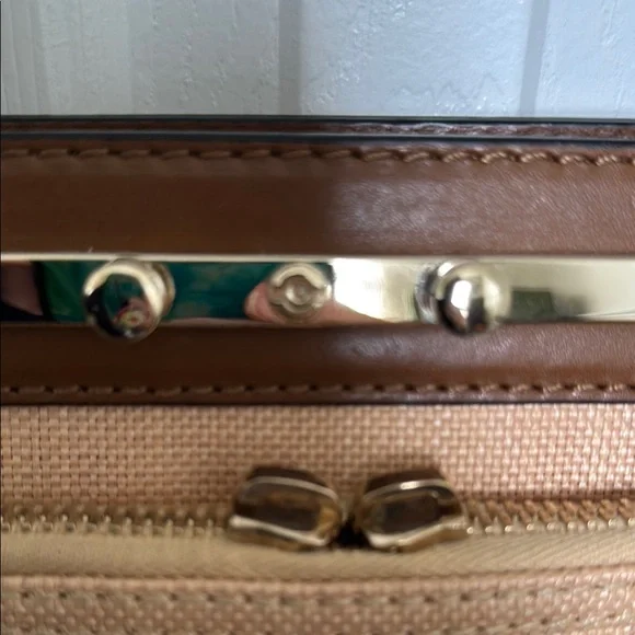 Valentino Garavani Tan and Brown Shoulder Bag with Floral Design - Picture 10 of 16